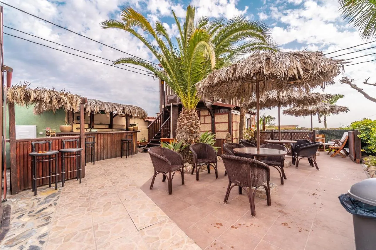 Casa Giuliana Bed & Breakfast Charco del Pino 3*,  Spain